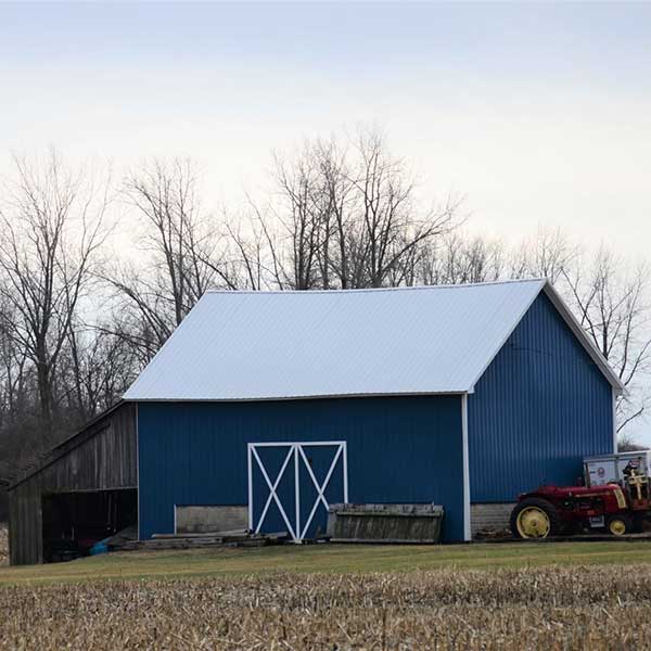 THE PROS AND CONS OF POLE BARNS