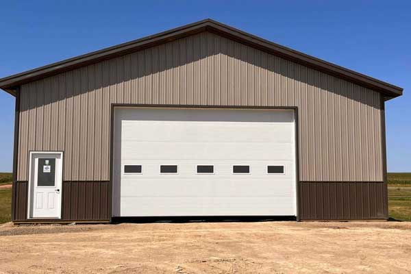 COLD STORAGE POLE BARNS: AN AFFORDABLE AND WEATHER-RESISTANT SOLUTION